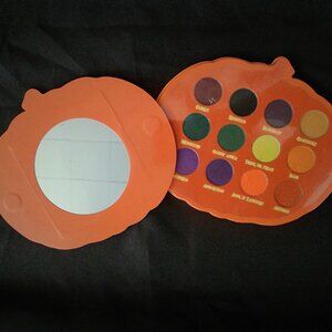 Vintage Halloween Eyeshadow Palette